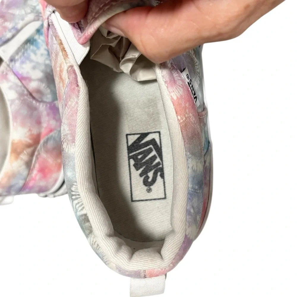 Vans Pastel Tie-Dye Slip-On Sneakers:  in fair to good‎ condition - Size 6 - S7